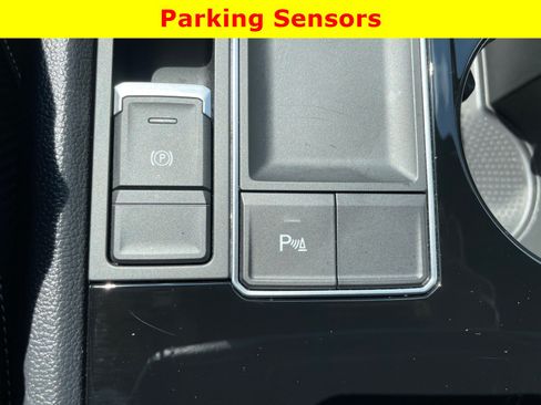 Used 2023 Volkswagen Atlas Cross Sport SE w/ Panoramic Sunroof Package FWD image 24