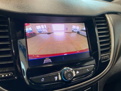 Used 2020 Chevrolet Trax LT w/ Driver Confidence Package image 22