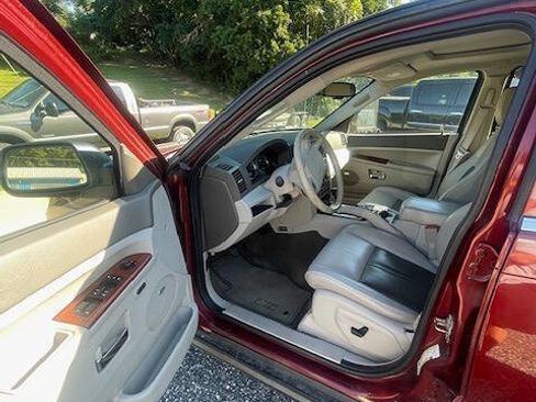 Used 2007 Jeep Grand Cherokee Limited image 13