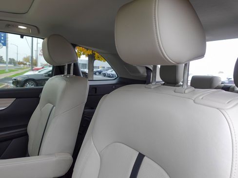 Certified 2024 MAZDA CX-90 Plug-In Hybrid w/ Premium Pkg image 22