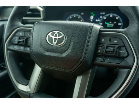 Used 2025 Toyota 4Runner TRD Off-Road AWD/4WD image 30