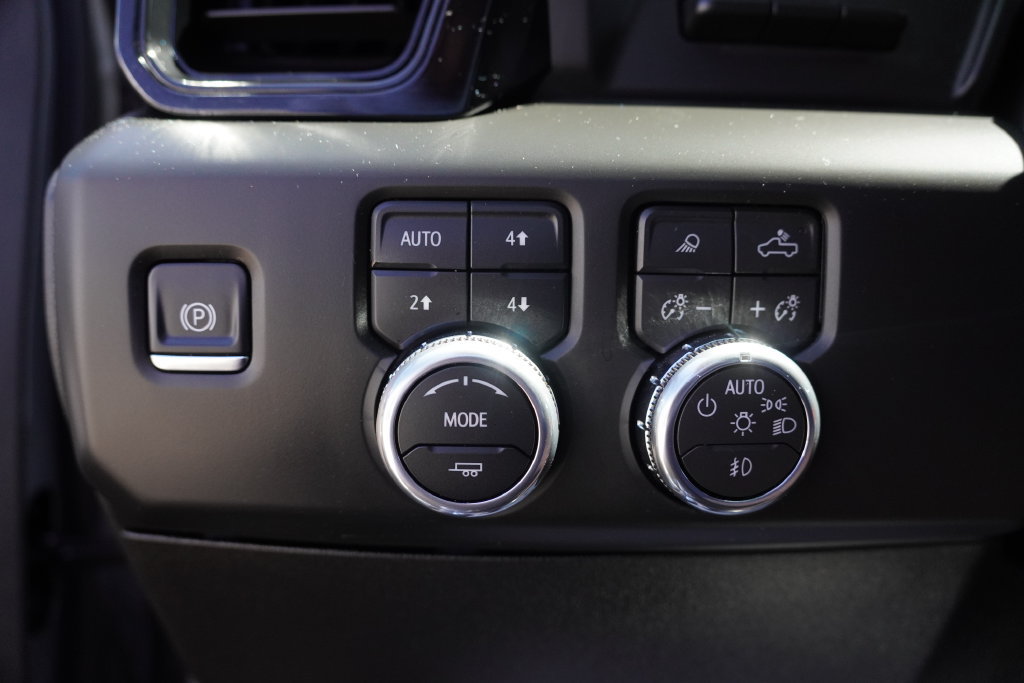 Used 2026 GMC Sierra 1500 AT4 w/ AT4 Premium Package AWD/4WD image 20