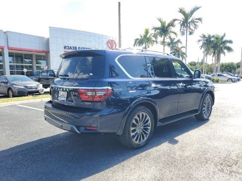 Used 2022 Nissan Armada Platinum image 4