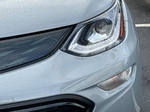 Used 2019 Chevrolet Bolt Premier w/ Infotainment Package image 51