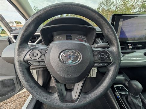 Used 2024 Toyota Corolla LE image 10