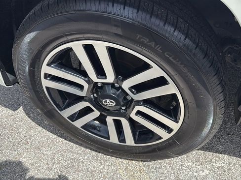 Used 2016 Toyota 4Runner Limited RWD image 10