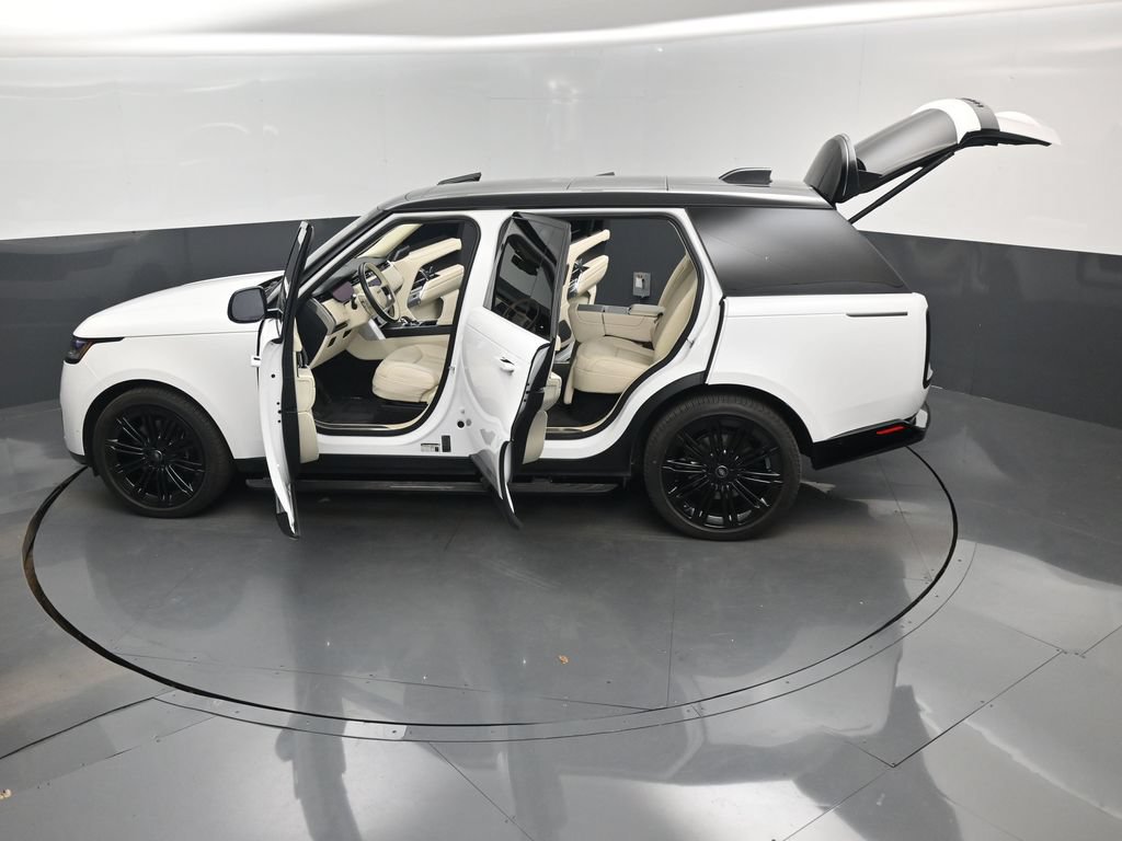 Used 2023 Land Rover Range Rover Long Wheelbase Autobiography AWD/4WD image 17