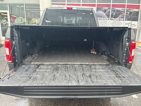 Used 2018 Ford F150 XLT w/ Equipment Group 302A Luxury AWD/4WD image 7