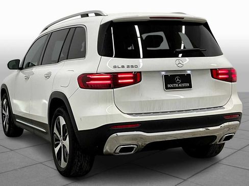 New 2025 Mercedes-Benz GLB 250 image 12