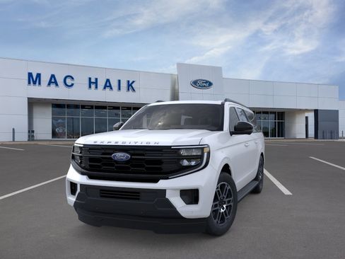 New 2026 Ford Expedition Max Active image 2