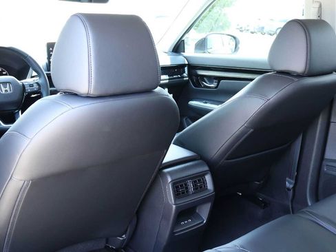 Used 2025 Honda CR-V EX-L image 12