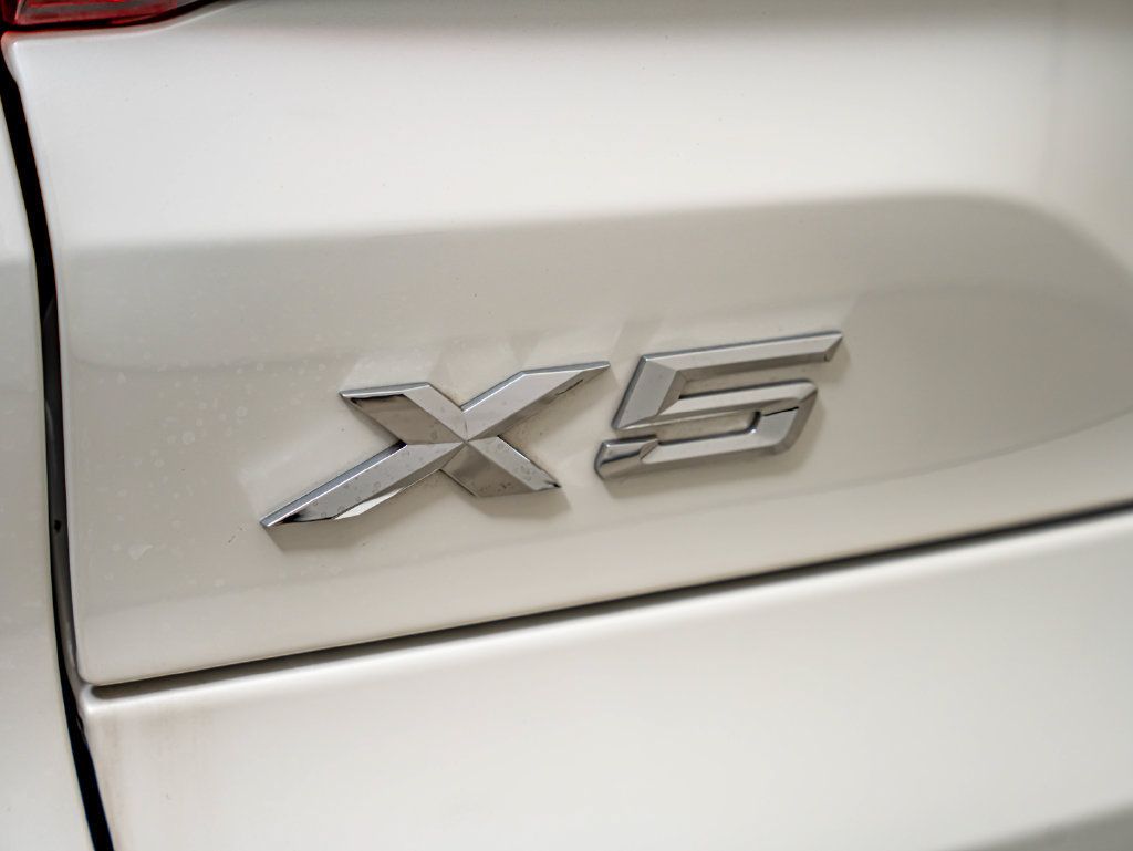 Used 2021 BMW X5 xDrive40i w/ M Sport Package AWD/4WD image 18