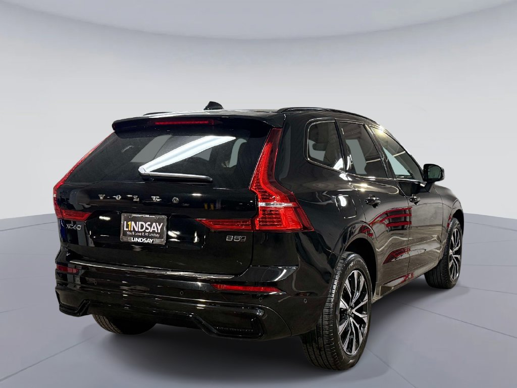 Used 2024 Volvo XC60 B5 Plus w/ Protection Package Premier AWD/4WD image 10