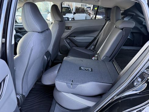 Certified 2025 Subaru Crosstrek 2.0i Premium image 27