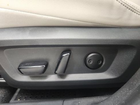 Used 2023 Nissan Rogue SL w/ SL Premium Package FWD image 14