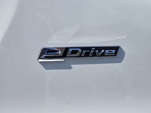 Used 2018 BMW 530e RWD image 12