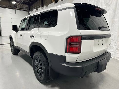 Used 2025 Toyota Land Cruiser 1958 image 5