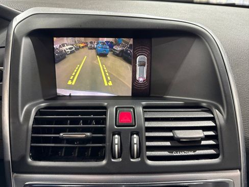 Used 2017 Volvo XC60 T6 Dynamic w/ Climate Package image 77