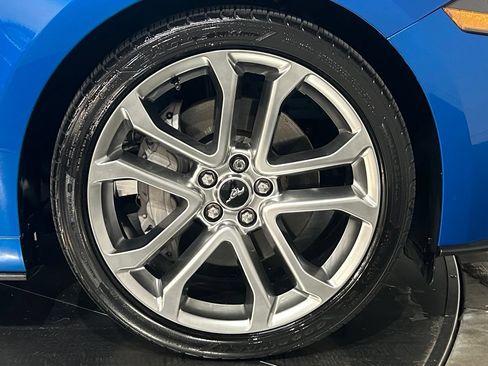 Used 2019 Ford Mustang GT Premium RWD image 34