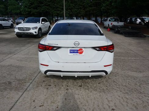 Used 2025 Nissan Sentra S FWD image 18