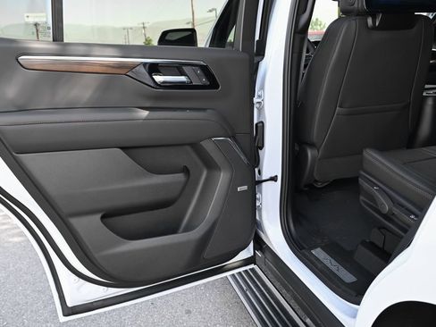 New 2026 Chevrolet Tahoe High Country AWD/4WD image 42