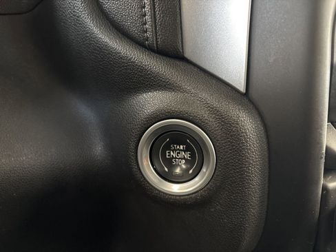 Used 2021 Chevrolet Silverado 1500 LT Trail Boss w/ Convenience Package II AWD/4WD image 24