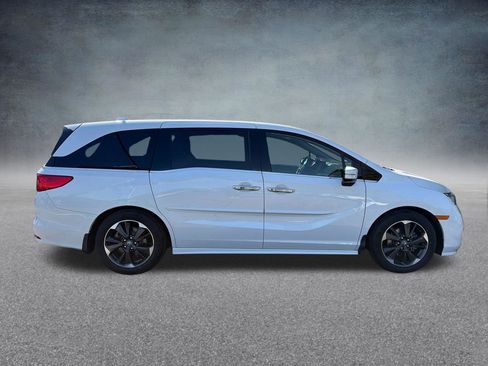 Used 2023 Honda Odyssey Elite image 6