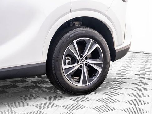 Used 2024 Lexus RX 350 Premium image 34