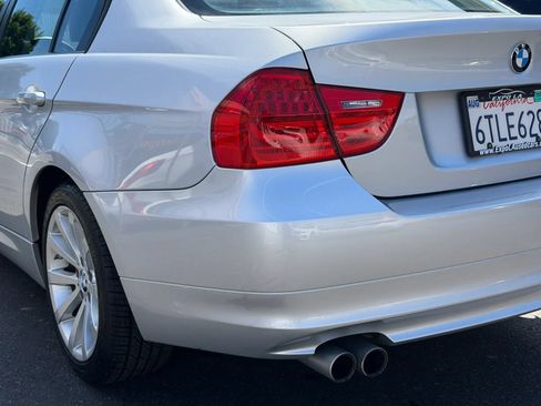 Used 2011 BMW 328i Sedan RWD image 16