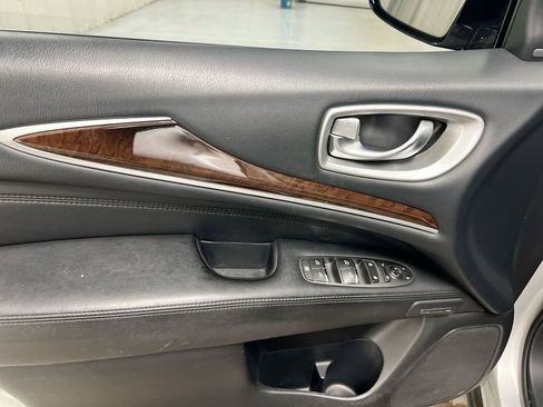 Used 2013 INFINITI JX35 AWD w/ Premium Pkg image 22