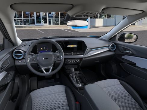 New 2026 Chevrolet Trax LT w/ Sunroof Package FWD image 15