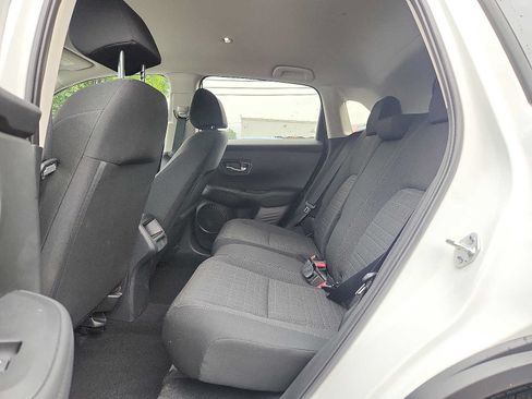 Certified 2026 Honda HR-V LX image 10
