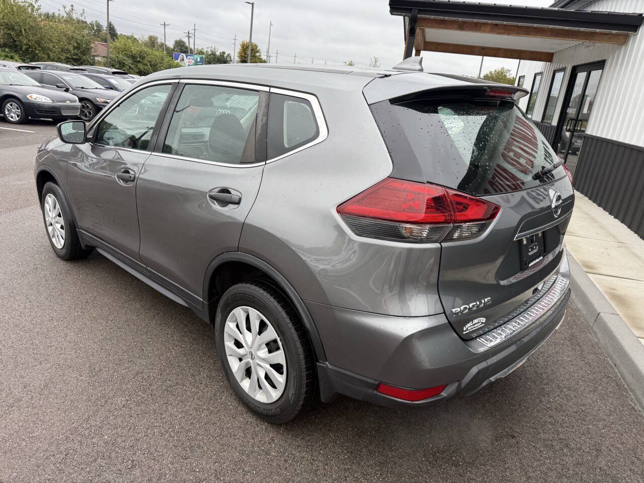Used 2020 Nissan Rogue S AWD/4WD image 11