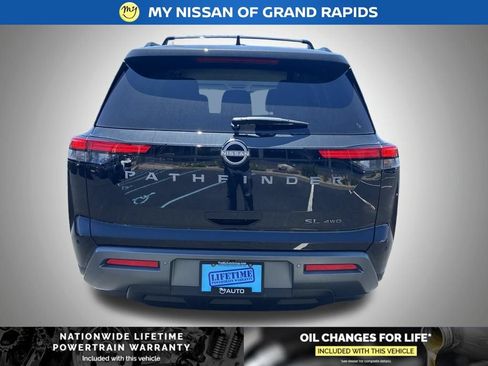 New 2026 Nissan Pathfinder SL AWD/4WD image 4
