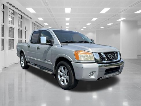 Used 2011 Nissan Titan SL w/ SL Technology Pkg RWD image 3