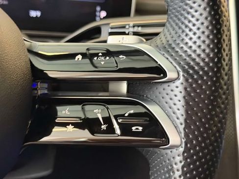 Used 2023 Mercedes-Benz C 300 4MATIC Sedan image 23