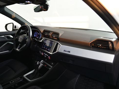 Certified 2021 Audi Q3 2.0T Premium w/ Convenience Package image 20