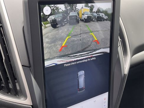 Used 2023 Ford Edge SEL image 22