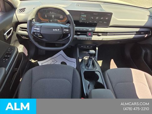 Used 2025 Kia K4 FWD image 9