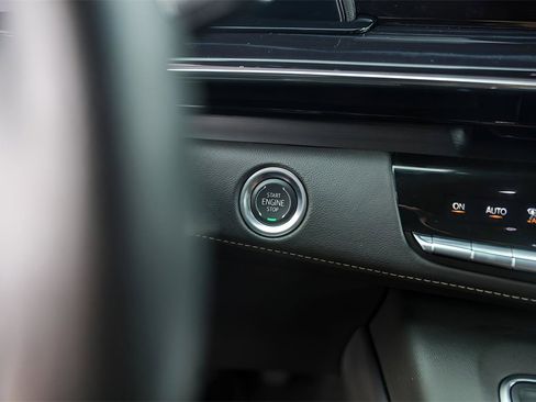 Used 2024 Cadillac Escalade Sport w/ LPO, ONYX Package image 19