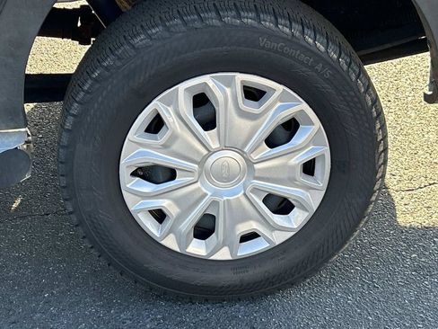 Used 2025 Ford Transit 250 Low Roof w/ Exterior Upgrade Package RWD image 13