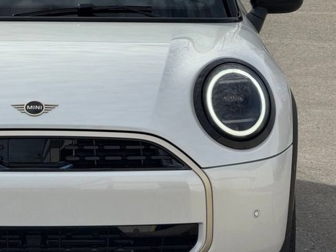 New 2026 MINI Cooper 2-Door Hardtop FWD image 10