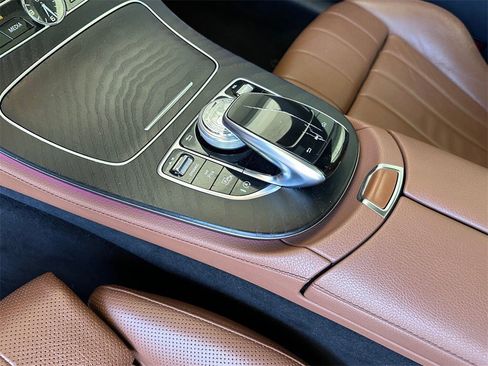 Used 2018 Mercedes-Benz E 400 Coupe image 10