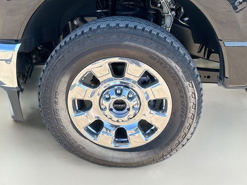 New 2025 Ford F250 King Ranch w/ Chrome Package image 39