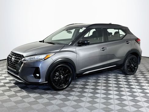 Used 2023 Nissan Kicks SR FWD image 8