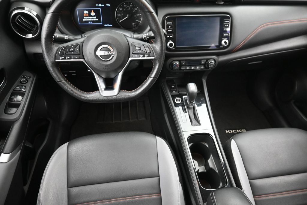 Used 2023 Nissan Kicks SR w/ SR Premium Package FWD image 14