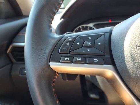 Certified 2022 Nissan Altima 2.0 SR FWD image 23