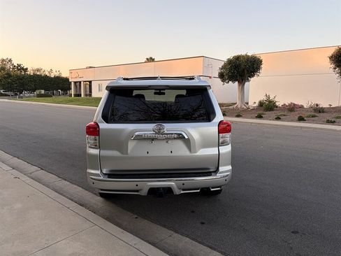 Used 2012 Toyota 4Runner SR5 w/ Convenience Pkg AWD/4WD image 5