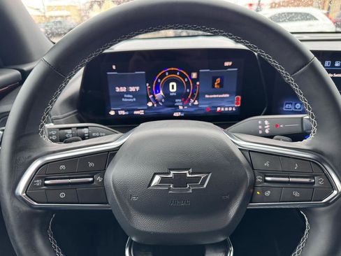 Used 2025 Chevrolet Traverse Z71 w/ Driver Confidence Package image 20