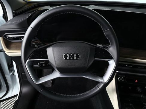 Certified 2025 Audi Q5 Premium w/ Convenience Package image 8